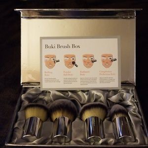 it Cosmetics 4pc. buki brush collection
